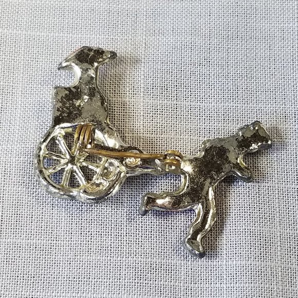 Vintage 1940s Rickshaw Enameled Pin - Picture 3 of 7